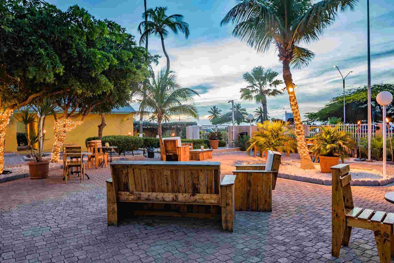 Mvc Eagle Beach Palm Beach Eksteriør billede